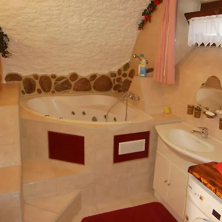 Casa Job - - Sauna, Whirlpool - * Trun