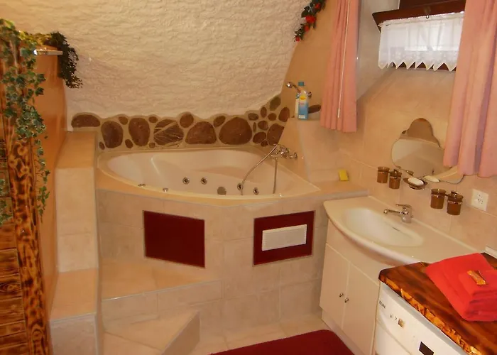 Casa Job - - Sauna, Whirlpool - * Trun