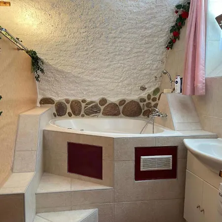 여관 Casa Job - - Sauna, Whirlpool -