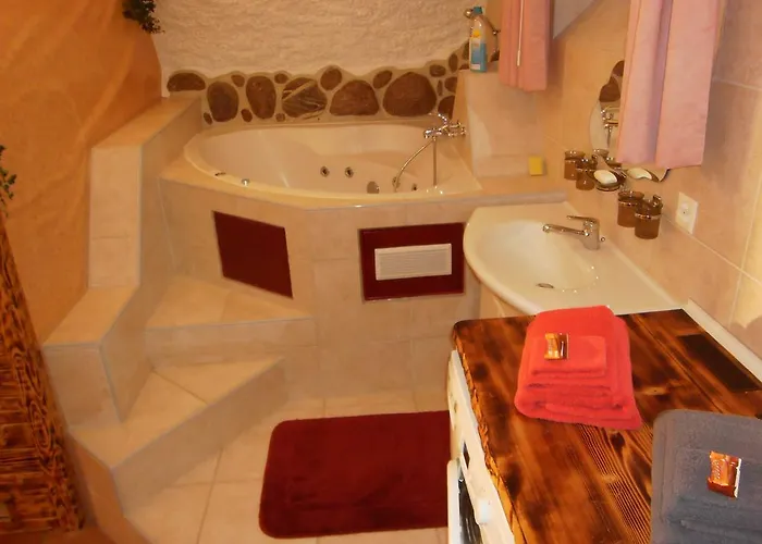 Casa Job - - Sauna, Whirlpool - * Trun